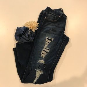 Mid-rise ripped jegging, size 8/29